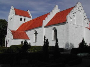 kolbykirke2004